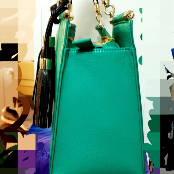 BEBE handbag - Picture 4 of 4